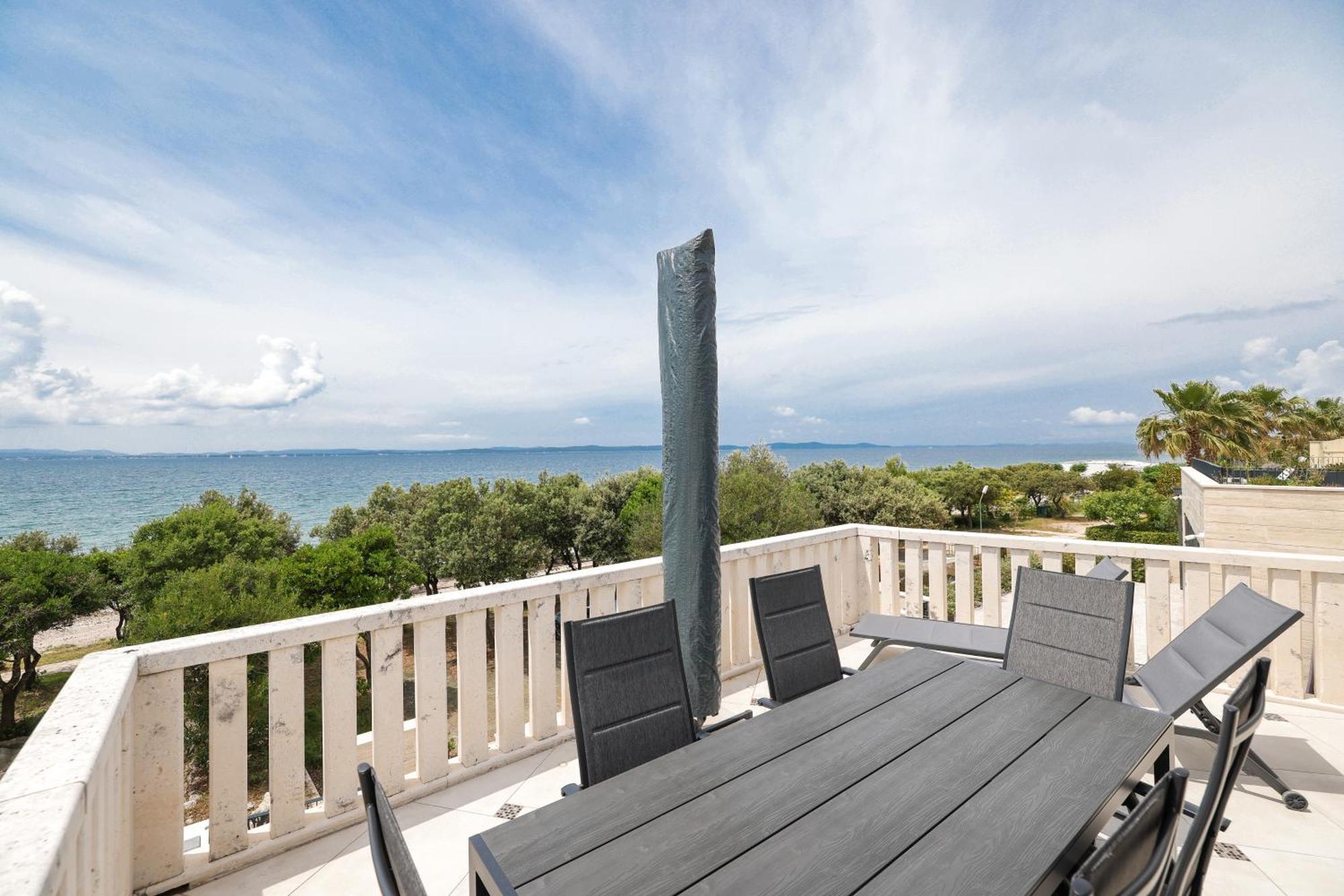 Ad Astra Punta Skala Apartment เพทรอซาเน ภายนอก รูปภาพ